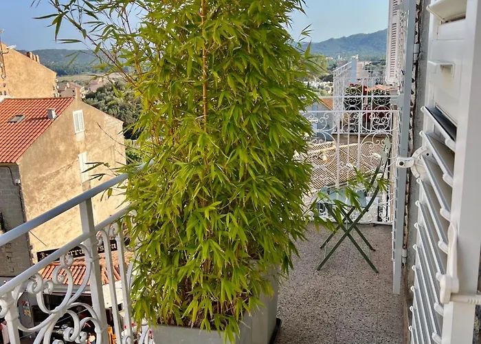 L'annexe Vecchio, 4 Etoiles 公寓